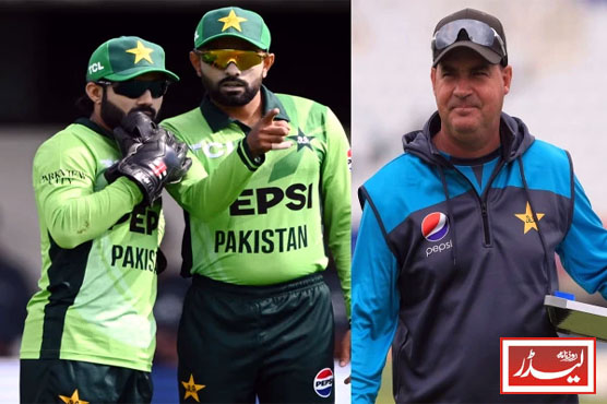 Rizwan,_Babar_Mickey_Arthur_1756294322.JPG